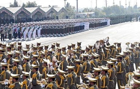 آغاز مراسم روز ارتش جمهوری اسلامی ایران