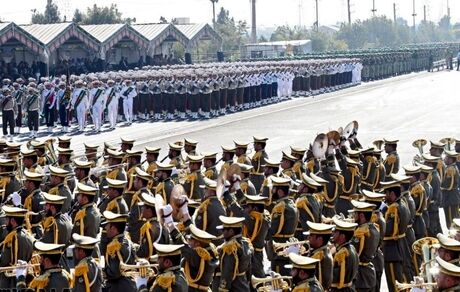 آغاز مراسم روز ارتش جمهوری اسلامی ایران