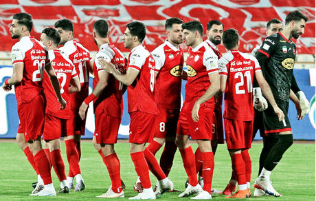 پرسپولیس یک وام ۶۱ میلیاردی گرفته است