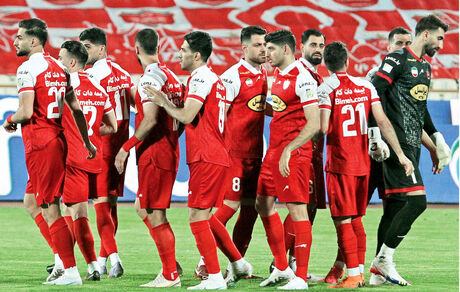 پرسپولیس یک وام ۶۱ میلیاردی گرفته است