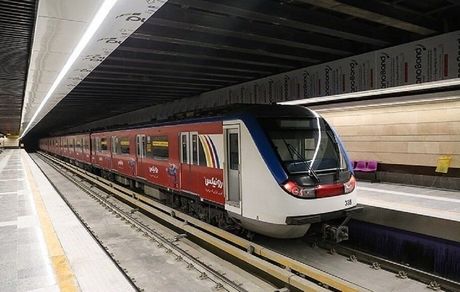 این بار برق خط پنج مترو تهران قطع شد