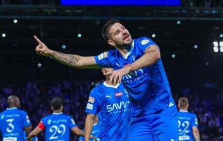 الهلال، الاتحاد را در هم کوبید