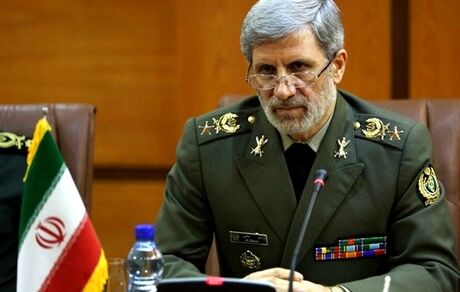 امیرحاتمی: ۹۰ درصد نیازهای نیروی‌های مسلح در داخل تامین می‌شود