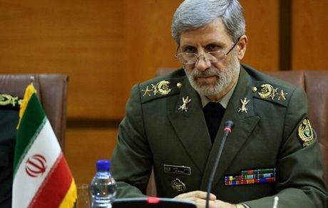 امیرحاتمی: ۹۰ درصد نیازهای نیروی‌های مسلح در داخل تامین می‌شود