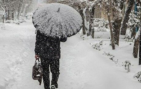 بارش برف در ۱۲ استان/افزایش غلظت آلاینده‌های جوی