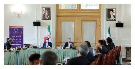 وزیر امور خارجه کشورمان با مدیران مسئول رسانه‌ها دیدار کرد