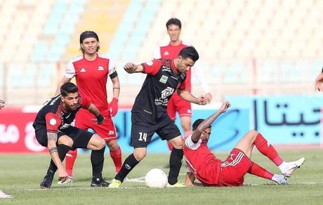 شکست خانگی تراکتور برابر پرسپولیس با فوق درخشش اخباری