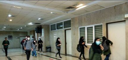 معاون دانشگاه تهران: پوشیدن شلوار پاره مناسب محیط دانشگاه نیست