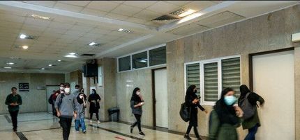 معاون دانشگاه تهران: پوشیدن شلوار پاره مناسب محیط دانشگاه نیست