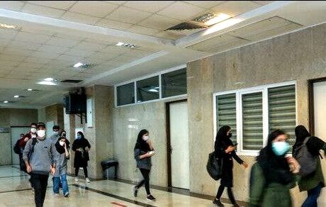 معاون دانشگاه تهران: پوشیدن شلوار پاره مناسب محیط دانشگاه نیست