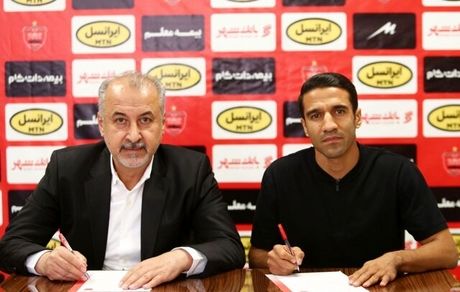 پرسپولیس بازیکن سابق استقلال را به خدمت گرفت