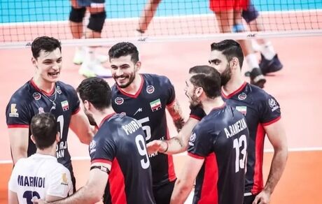 صعود تیم فولاد سیرجان ایرانیان به نیمه نهایی لیگ قهرمانان والیبال آسیا