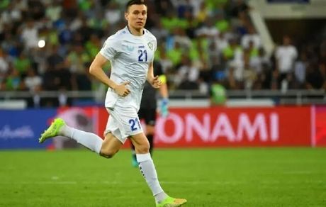 مهاچم ۳۲ ساله ازبک بطور رسمی پرسپولیسی شد