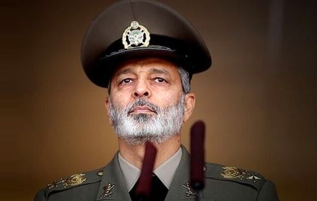 فرمانده کل ارتش: به ذره‌ذره خاک کشور حساس هستیم