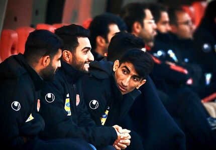 خداحافظی بیرانوند با بازیکنان پرسپولیس در رختکن