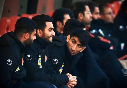 خداحافظی بیرانوند با بازیکنان پرسپولیس در رختکن