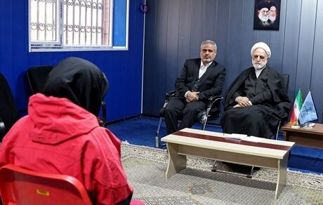 الزام زنان زندانی به استفاده از چادر ممنوع است