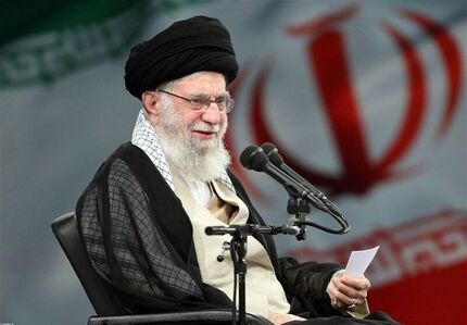 گفت و گوی رهبر انقلاب با مردم تا دقایقی دیگر