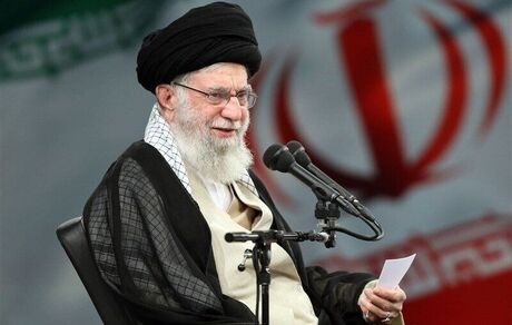 گفت و گوی رهبر انقلاب با مردم تا دقایقی دیگر