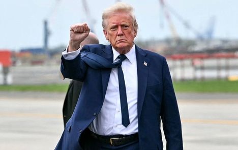 واکنش ترامپ به پناهندگی ۵ بازیکن تیم ملی فوتبال بانوان ایران در استرالیا