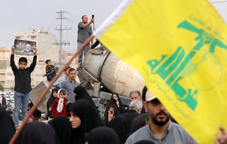 پیکر رئیس جمهور شهید در قم تشییع شد