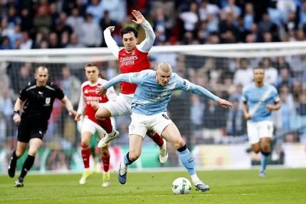 منچسترسیتی با شکست آرسنال قهرمان شد