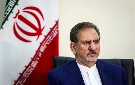 حضور جهانگیری در منزل دو تن از جان‌باختگان حادثه سقوط هواپیمای اوکراینی