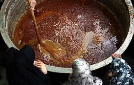 نگاهی بر مراسم سنتی سمنوپزان در اورمیه؛ سمنی ساخلا منی!