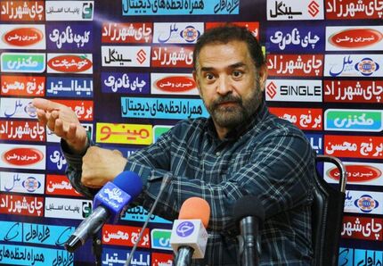 فیروز کریمی از سرمربیگری صنعت نفت استعفا کرد