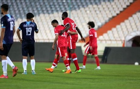 پرسپولیس در بازی دوستان، پیکان را برد