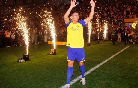 موانع پیاپی سد راه رونالدو / کریس فعلا باید برای بازی در عربستان انتظار بکشد