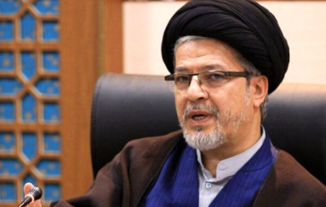 معادل‌سازی مدارک حوزه با مدارک دانشگاهی توهین است