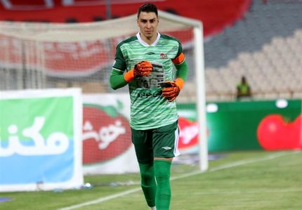 دروازه‌بان تراکتور: هم از استقلال هم از پرسپولیس پیشنهاد داشتم