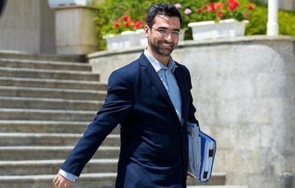 «سورپرایز» وزیر جوان؛ لبخند بزنید لطفاً، شما جلوی دوربین مخفی هستید!
