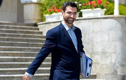 «سورپرایز» وزیر جوان؛ لبخند بزنید لطفاً، شما جلوی دوربین مخفی هستید!
