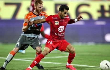 وحید امیری در پرسپولیس ماندنی شد