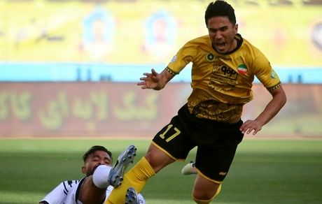 کاپیتان سپاهان به مس رفسنجان پیوست