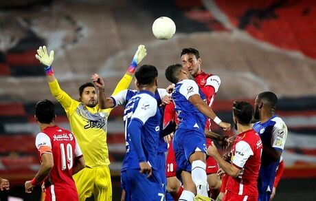 مدافع گرجستانی پرسپولیس دربی را از دست داد