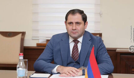 وزیر دفاع ارمنستان به ایران آمد