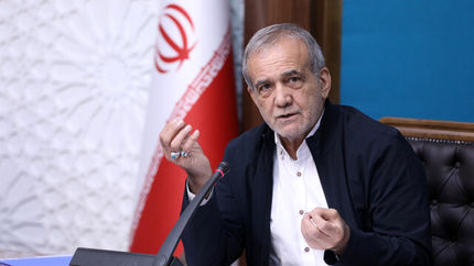 رئیس جمهور: وجود نظم در کشور به برکت تجارت و صنعت است / مشکل آب با نسخه نویسی حل نمی‌شود