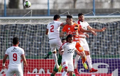 تراکتور با برتری مقابل سایپا موقتا به صدر جدول راه یافت/دومین باخت متوالی شاگردان صادقی