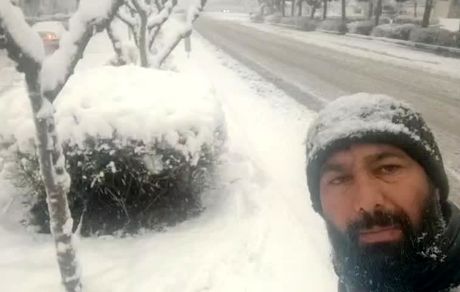 بارش برف آخرسالی در بجنورد و غافلگیری مردم / ویدئو