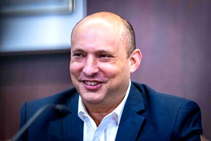 نخست وزیر سابق رژیم صهیونیستی به بیمارستان منتقل شد