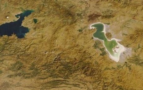 جدیدترین تصویر دریاچه ارومیه از فضا / عکس