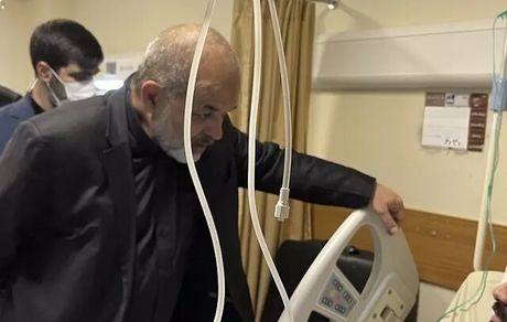 عیادت وزیر کشور از جانبازان ناآرامی‌های اخیر