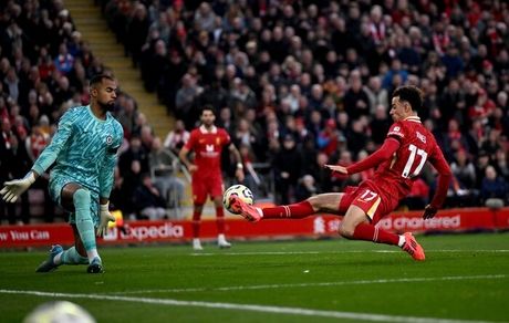 لیورپول پیروز بازی بزرگ لیگ برتر انگلیس / منچستر‌سیتی هم برد