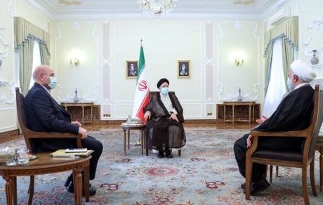 تلاش بی‌وقفه مسئولان در همه رده‌ها برای رفع مشکلات و تقویت امید در جامعه