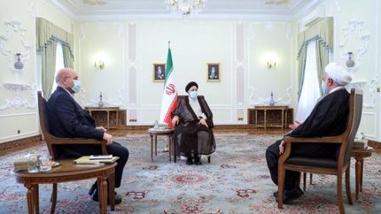تلاش بی‌وقفه مسئولان در همه رده‌ها برای رفع مشکلات و تقویت امید در جامعه