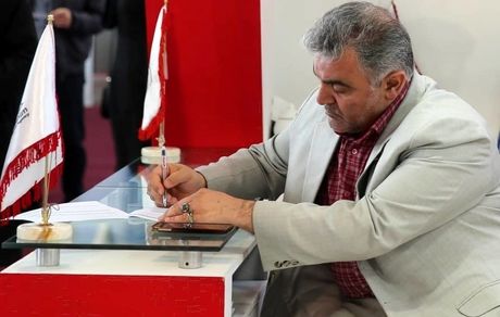 تبلیغات واژه‌های غربی محرک دشمن در محصولات غذایی
