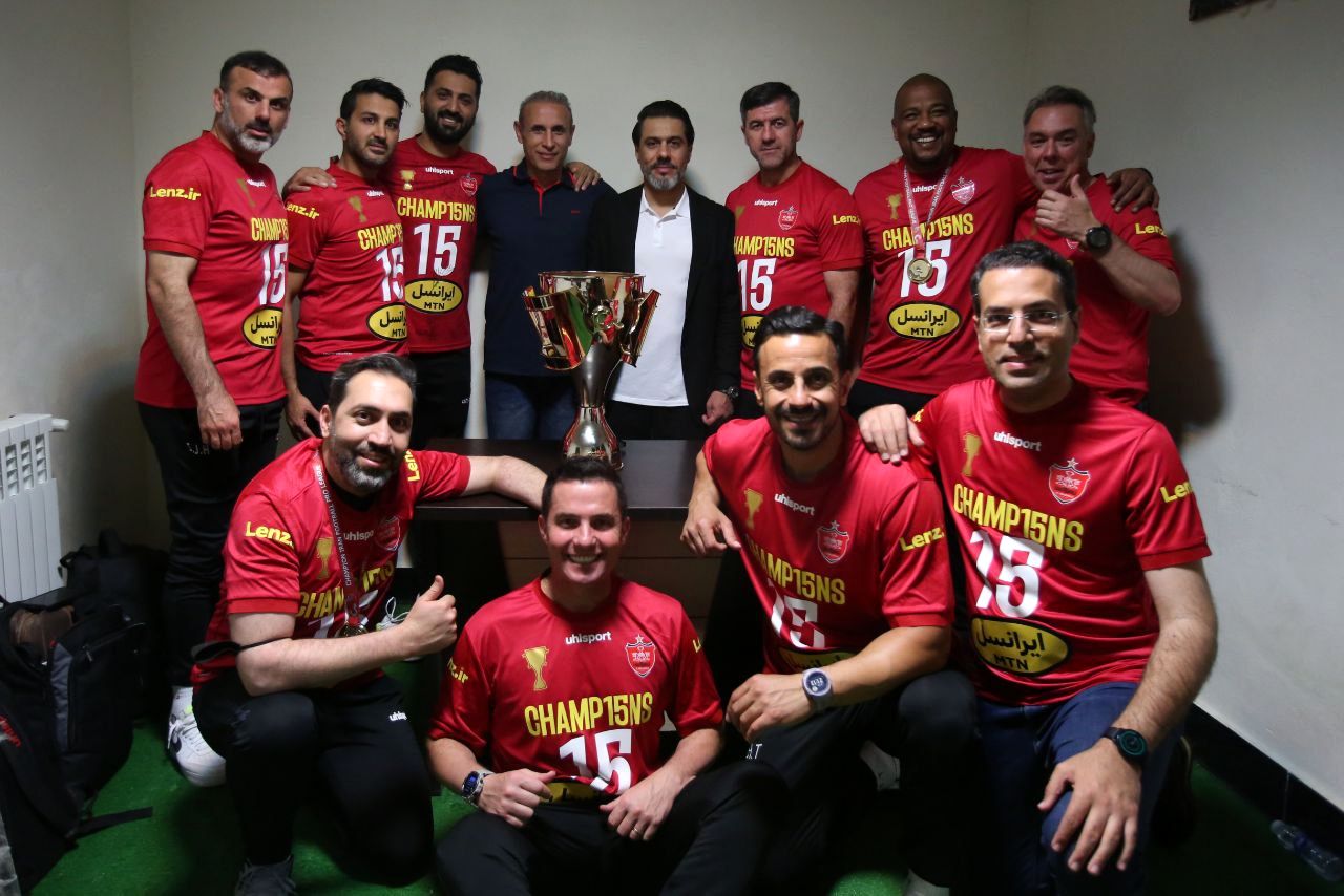 بازی پرسپولیس و نساجی و جشن قهرمانی سرخپوشان